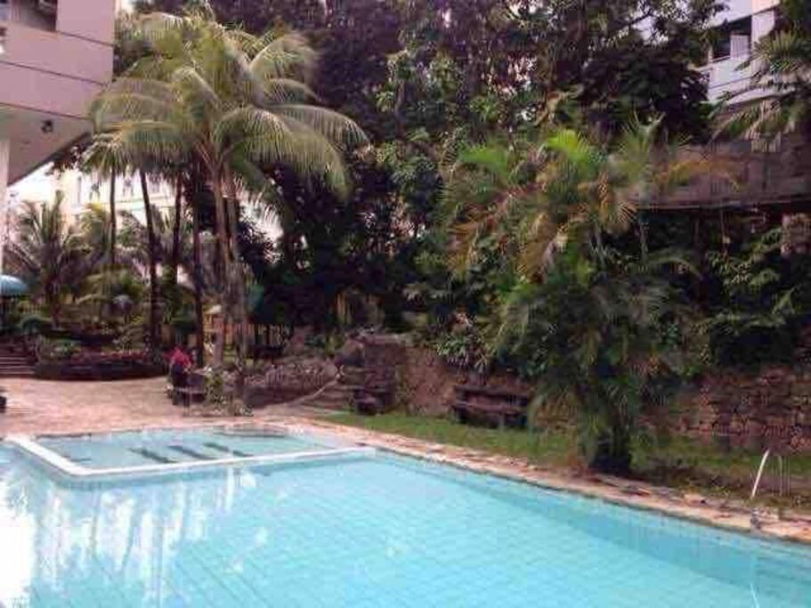Cozy60sqm 1br Balcony/prking/wifi/ntflix Near Mall Manila