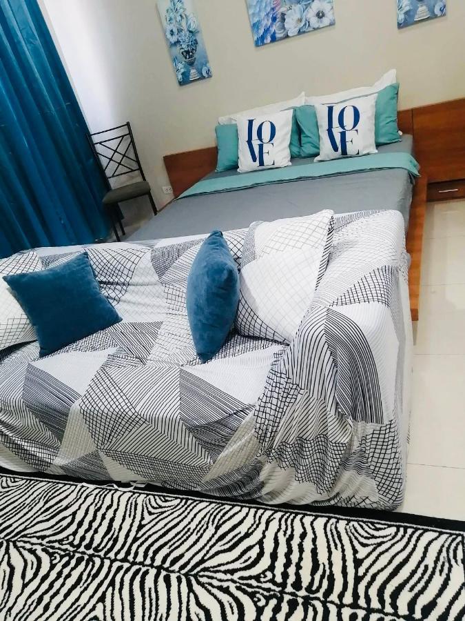 Apartamento One Palm Tree - 5th Fl With Balcony - Across Terminal 3 Airport Manila