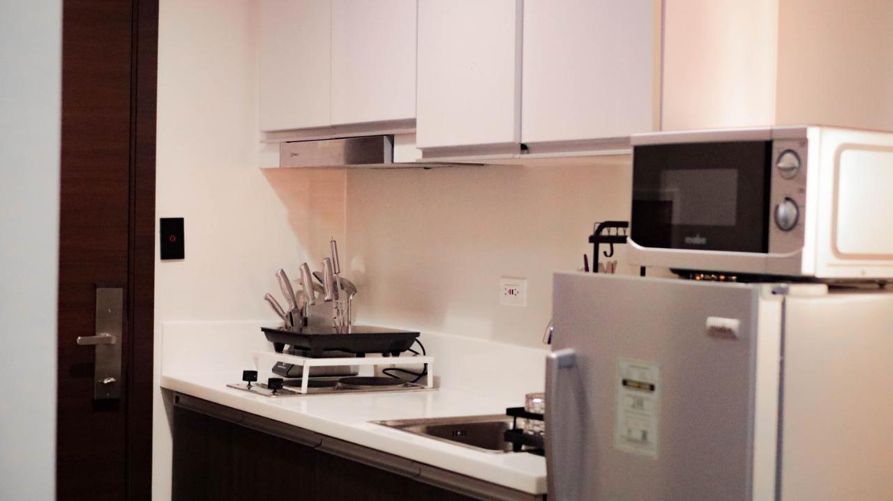 Smart Cozy Air Residences Makati *