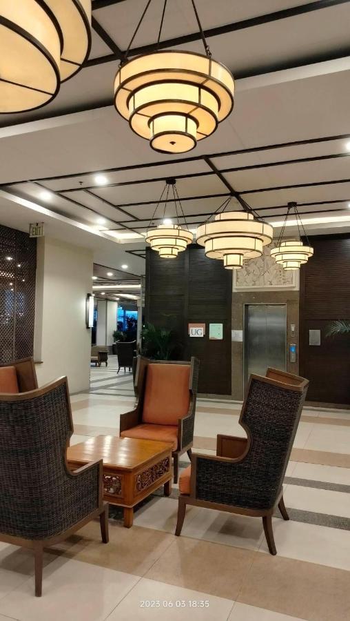 Alea Residences Near Airport And Moa! Cozy Place With Main Street And Bay View Apartment Manila