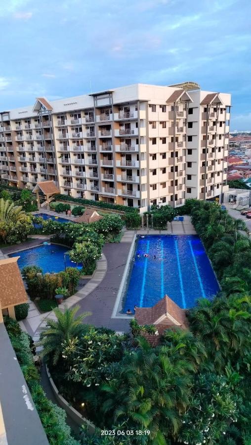 Alea Residences Near Airport And Moa! Cozy Place With Main Street And Bay View