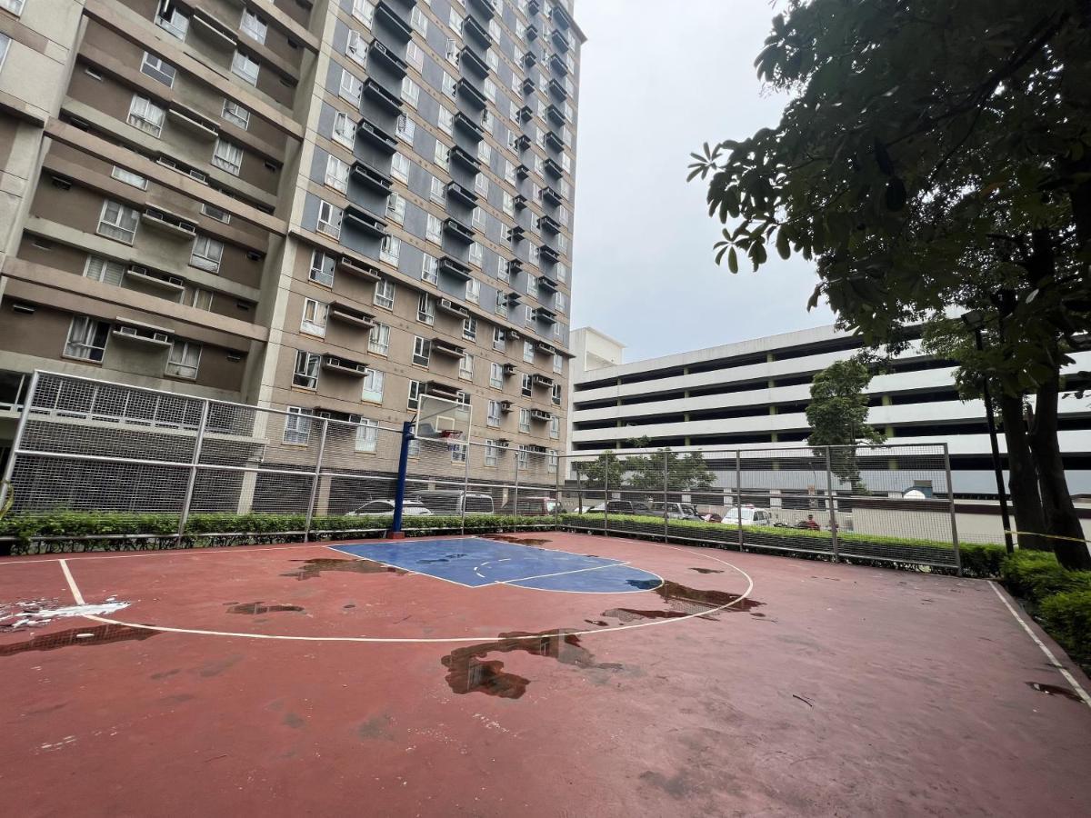 Convenient 2-bedroom Unit In The Metro * Manila