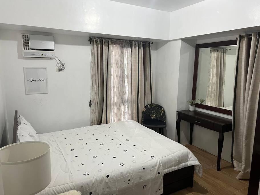 Aparthotel Convenient 2-bedroom Unit In The Metro *
