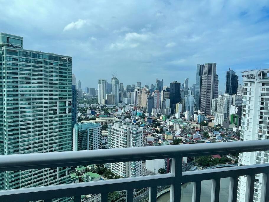 Aveline Aesthetic Skydeck View Acqua Private Residences Near Rockwell Makati * Manila