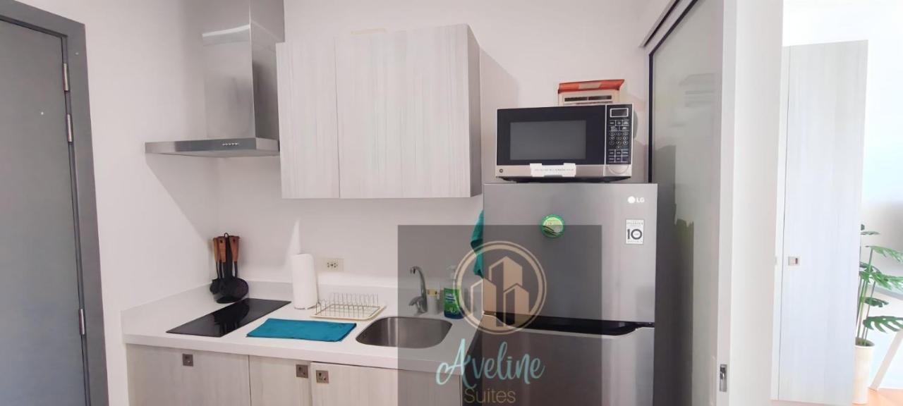 Aveline Aesthetic Skydeck View Acqua Private Residences Near Rockwell Makati *