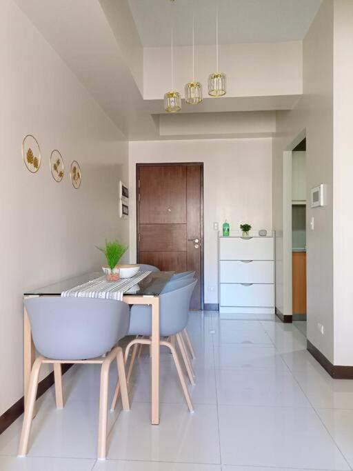 Beautiful High End In Center, Apartment
