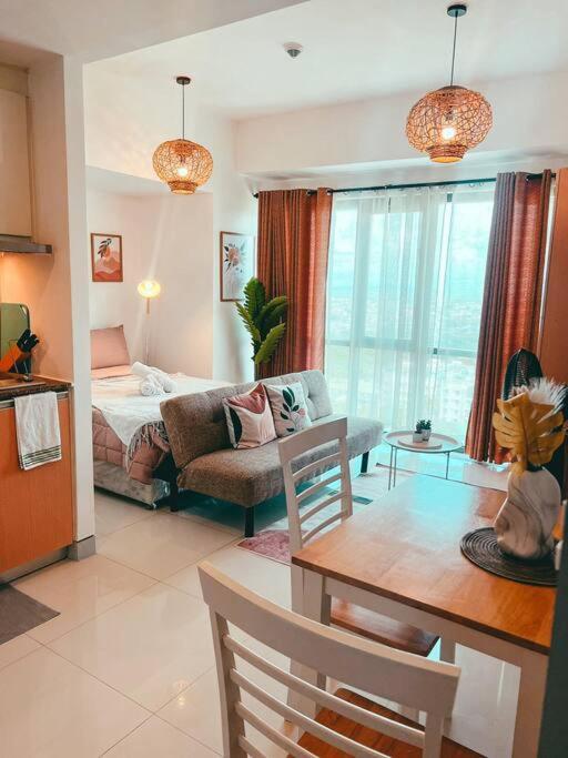 Apartment Unit Viceroy Residences Mckinley Hill Bgc *
