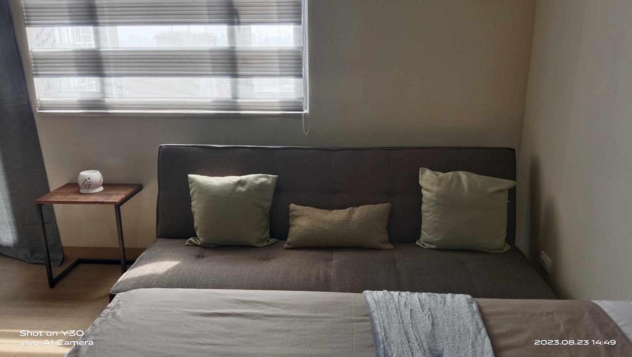 Apartment Sonson At Manhattan Plaza Tower 1, Araneta, Cubao, Quezon Manila