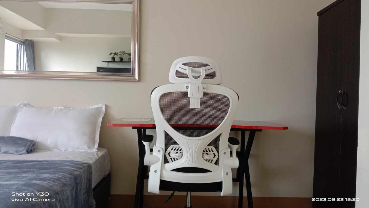 Apartment Sonson At Manhattan Plaza Tower 1, Araneta, Cubao, Quezon
