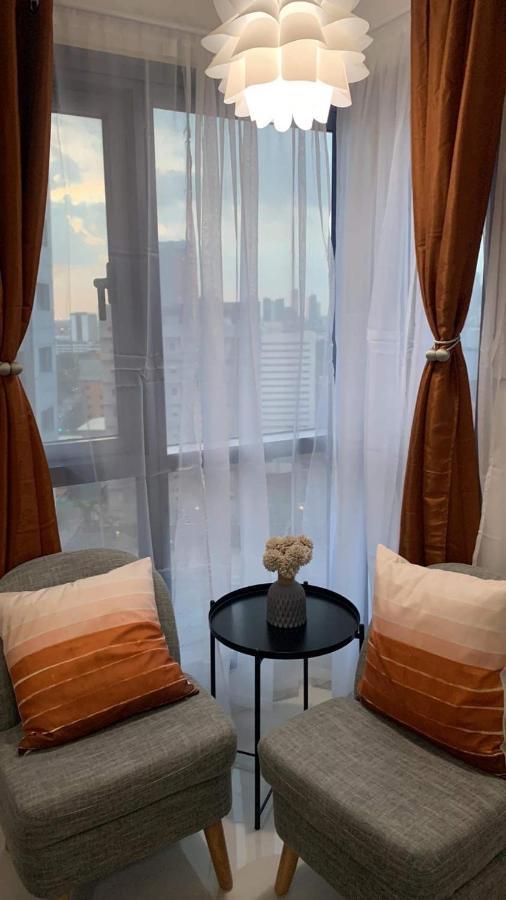 Aparthotel Comfy Grand Riviera Suite, Roxas Blvd Ermita Infront Of Us Embassy Manila