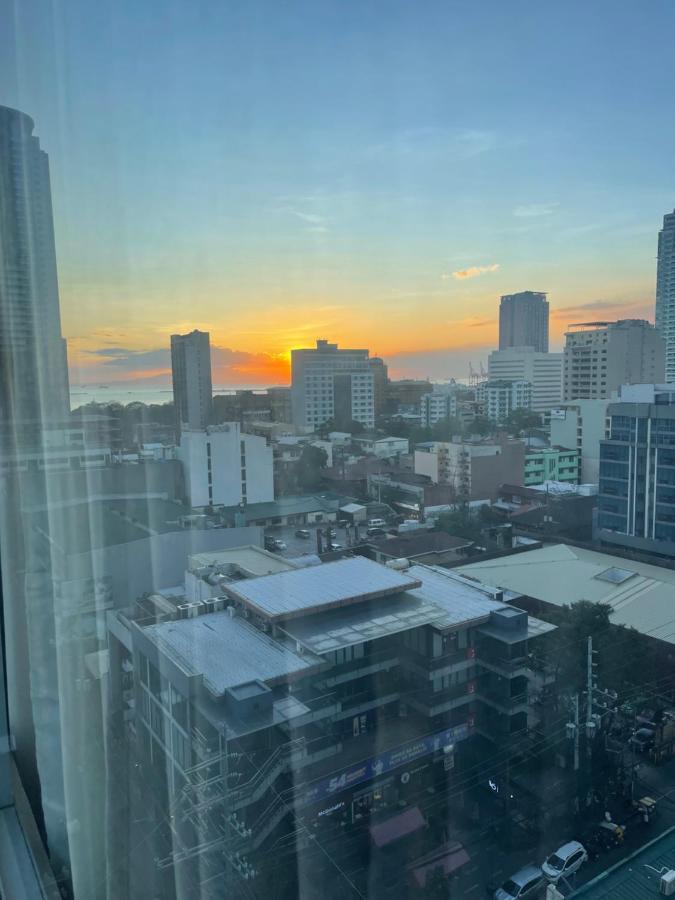 Spacious 1 Bedroom Near Us Embassy And St Lukes Medical Clinic * Manila
