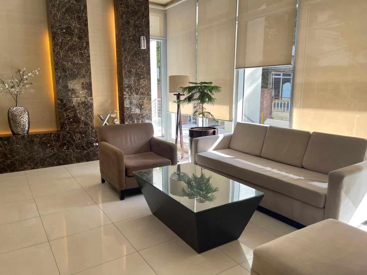 Aparthotel Spacious 1 Bedroom Near Us Embassy And St Lukes Medical Clinic