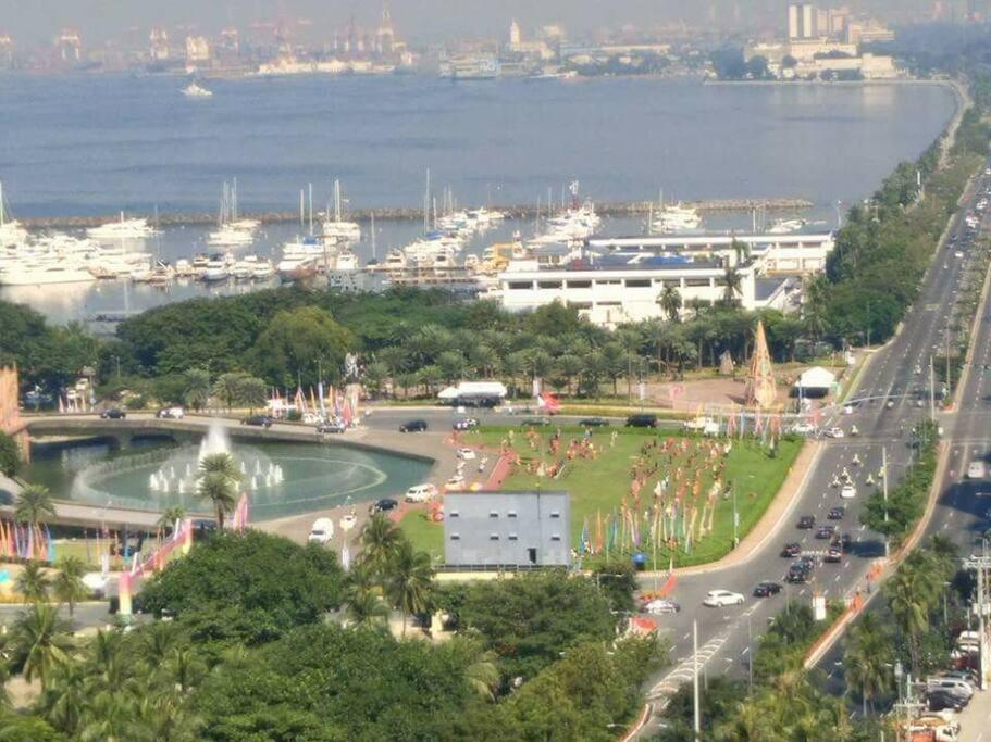 Apartment Breeze Residences With Ocean View By Bmars Manila