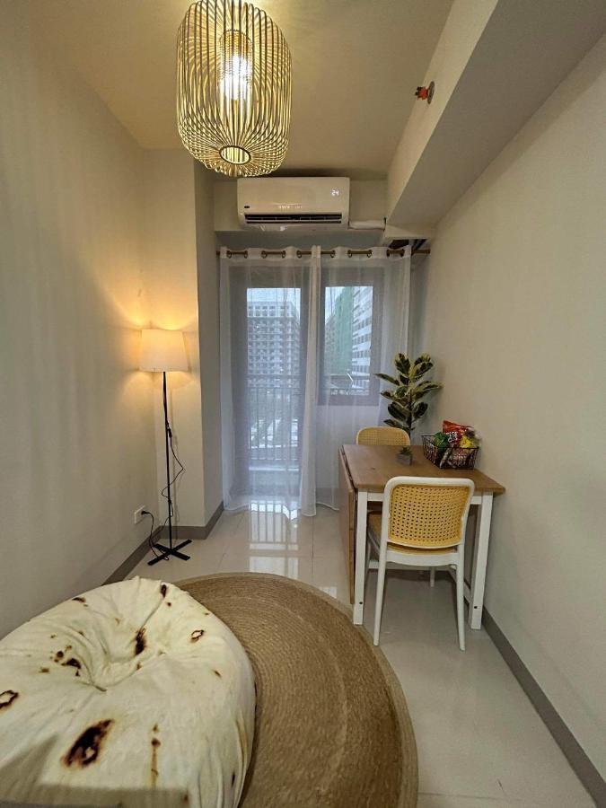 Aparthotel Away From - S Residences Tower 1 Manila