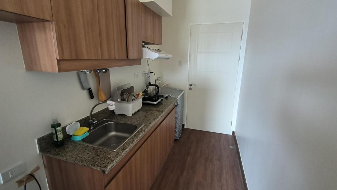 Apartment Prisma Celeste Tower Ph16a With Fast Wifi And Fully Furniture Manila