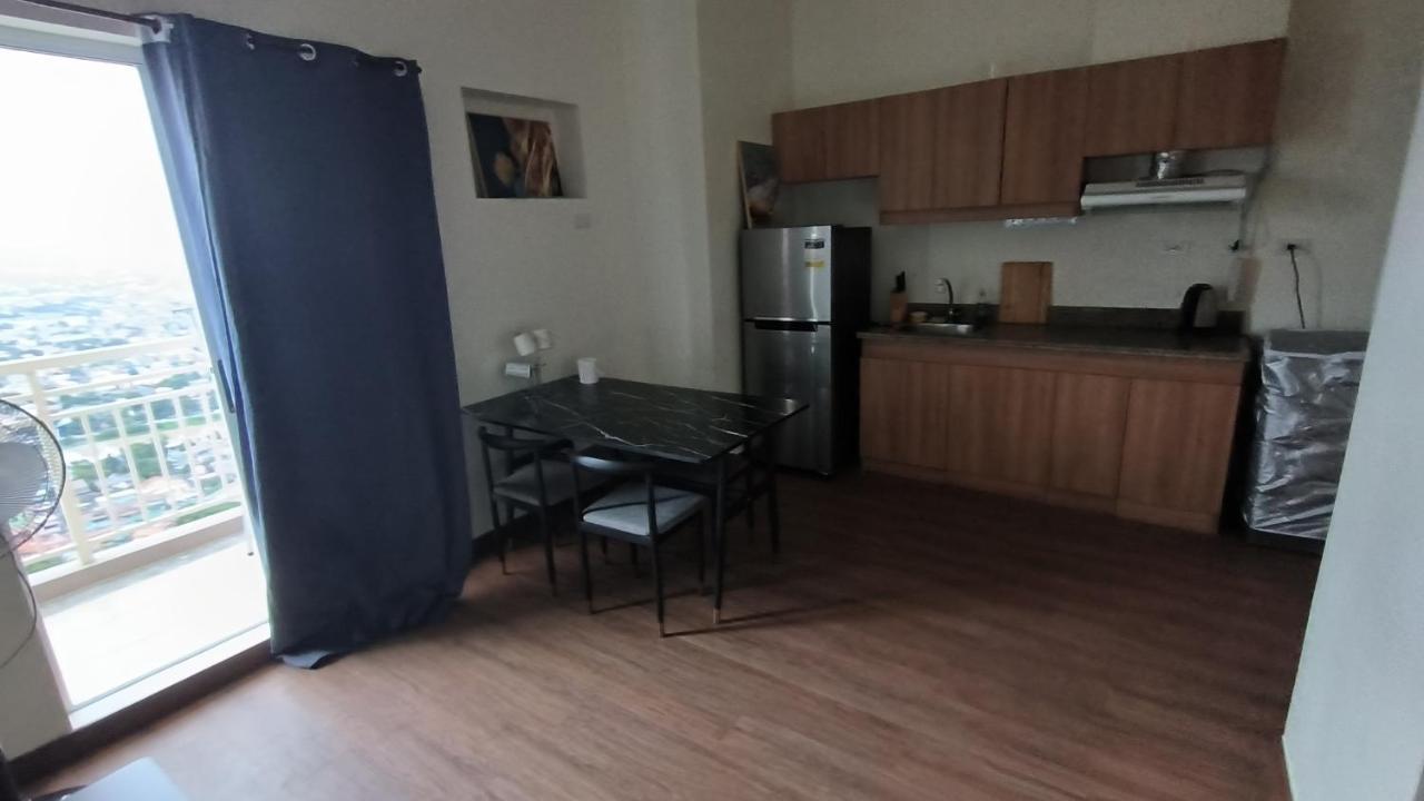 Prisma Celeste Tower Ph 16b With Fully Furnished And Fast Wifi For Rent *