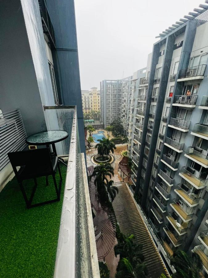 Apartment One Palm Tree - 9m With Balcony - Across Terminal 3 Airport