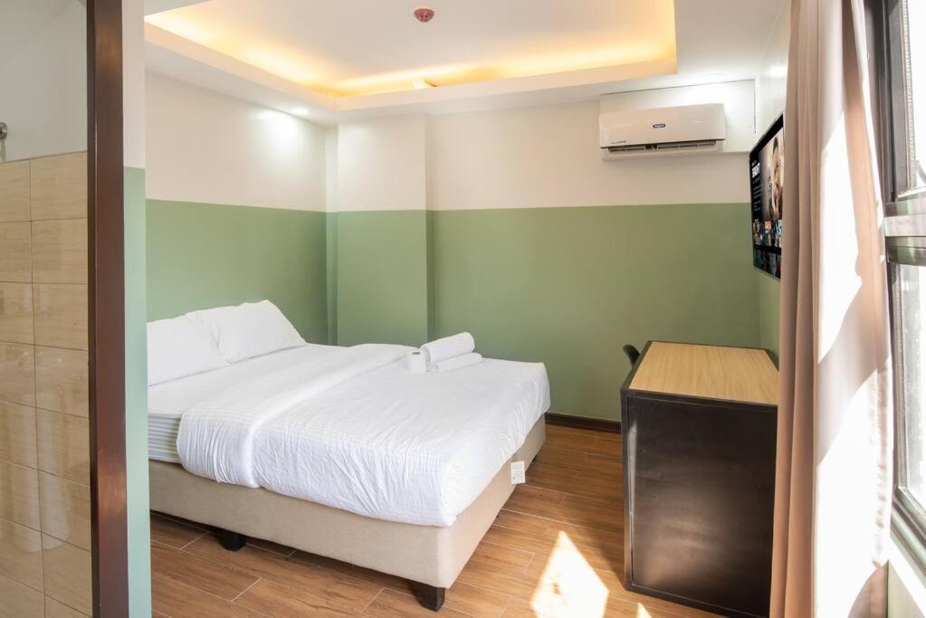 St. Marvin Makati M306 Manila