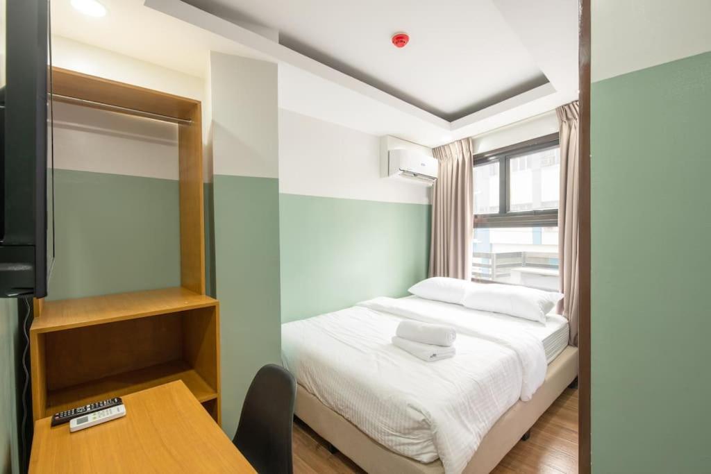St. Marvin Makati M202 Apartment *