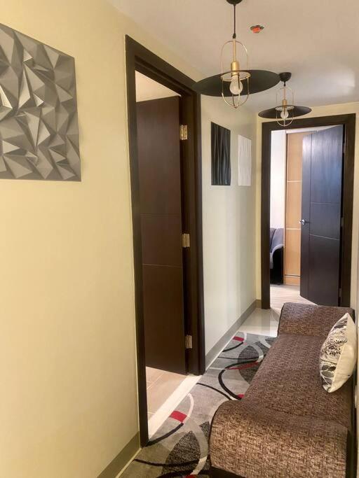 Apartment Stunning 2.5 Br@eastwood Global *