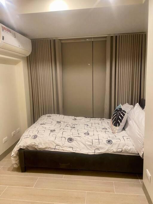 Stunning 2.5 Br@eastwood Global Manila