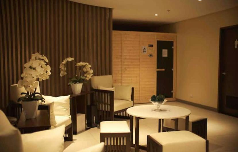Classy 2br At Eastwood With Pool And Skyline View Apartment Manila