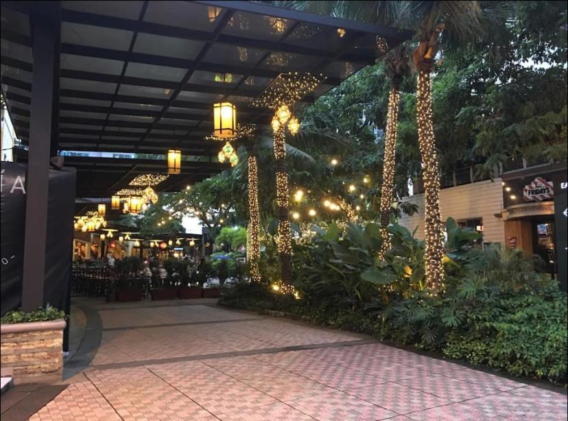 Classy 2br At Eastwood With Pool And Skyline View Apartment Manila