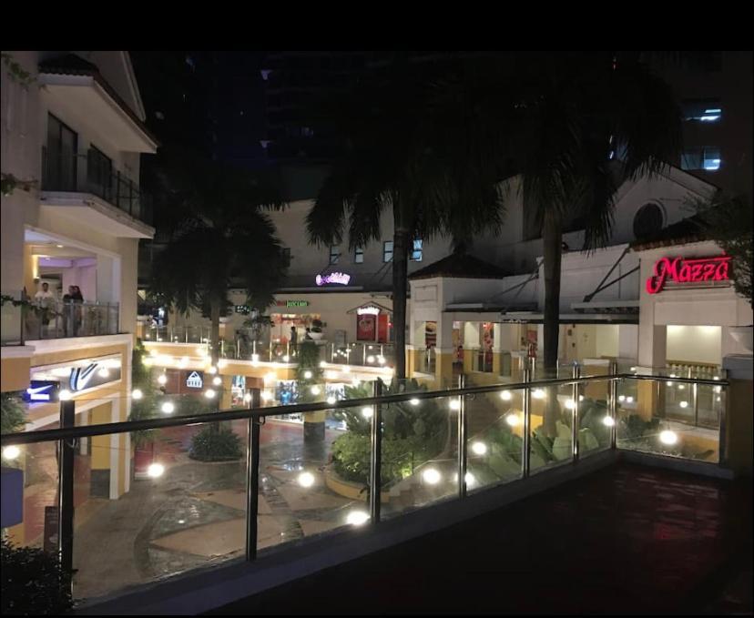 Stunning 2.5 Br@eastwood Global Apartment Manila