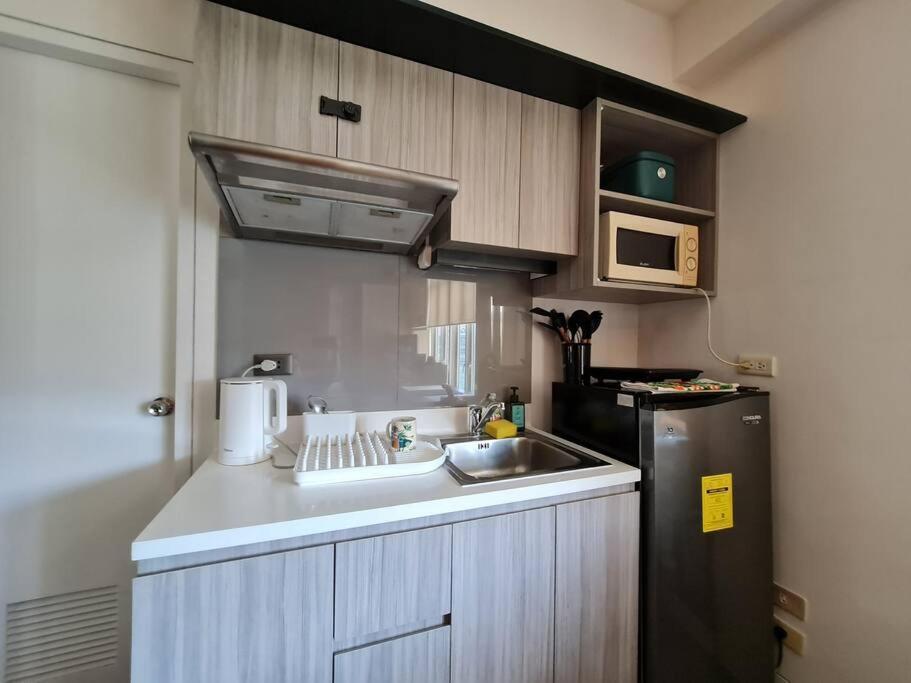 Beautiful In Bgc Taguig - Mckinley Apartamento Manila