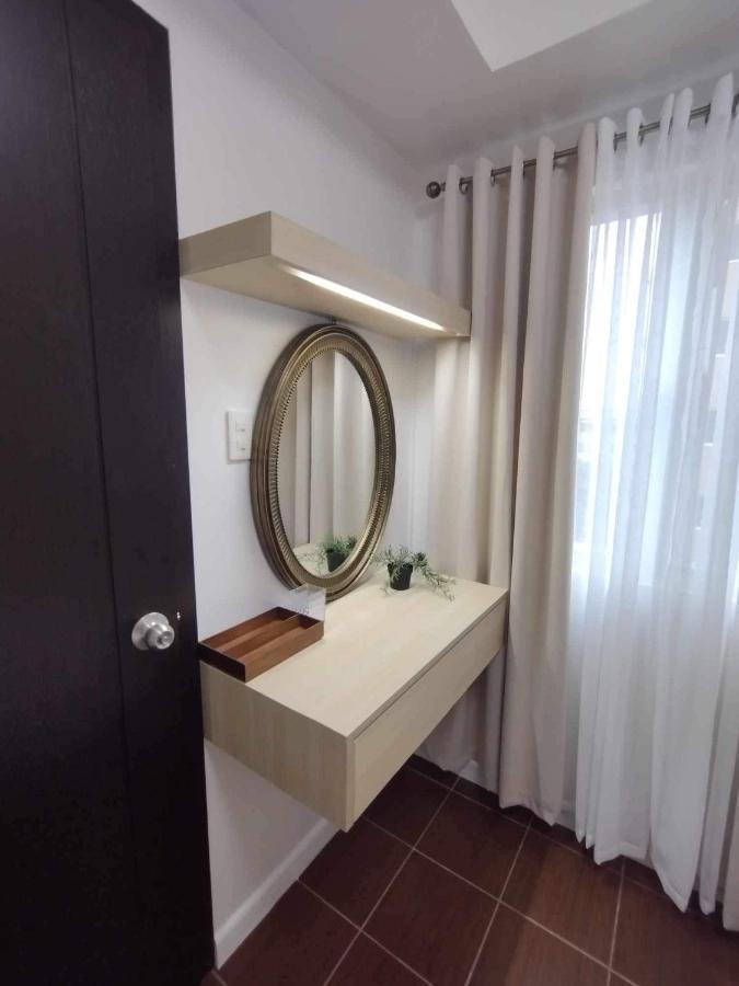 Apartment 1br Unit At The Rochester *