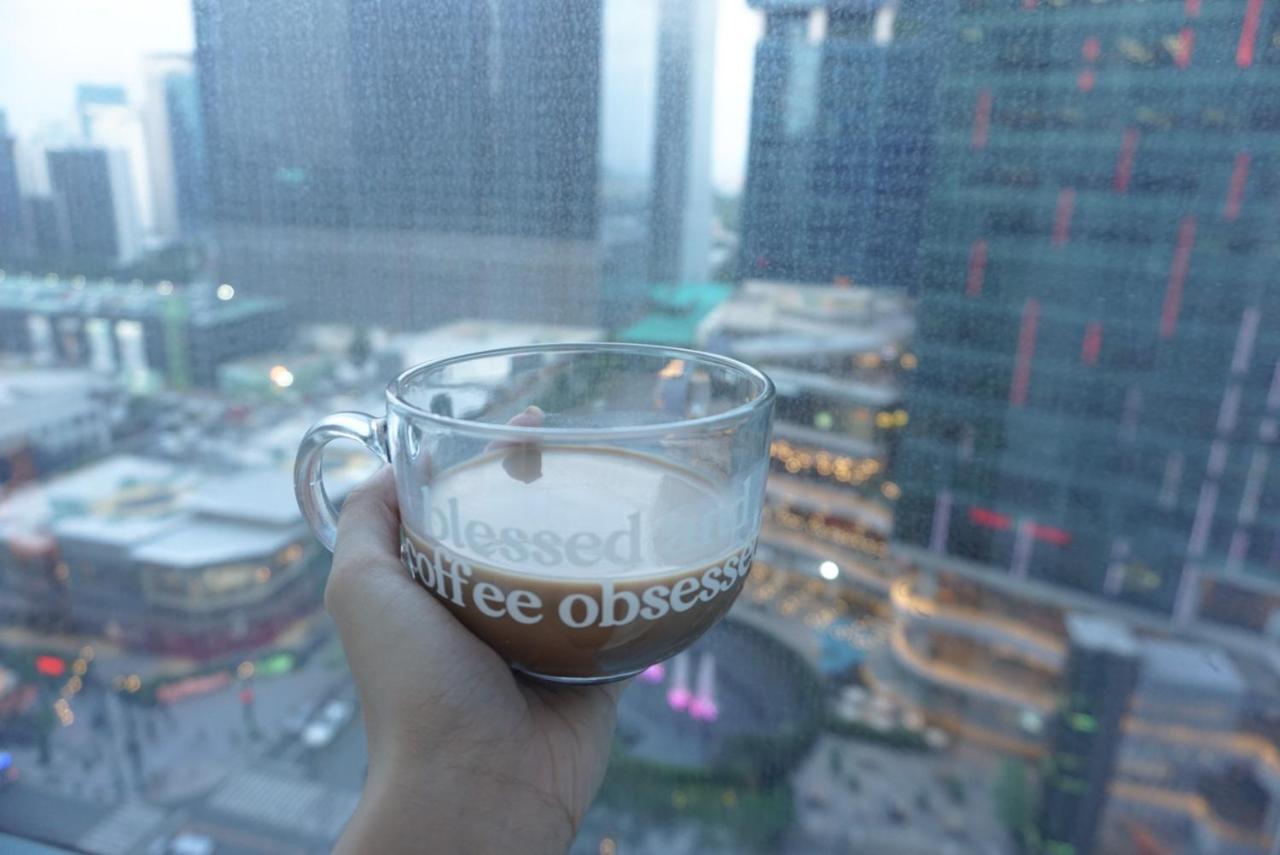 Cozy 1br In Bgc With Great View