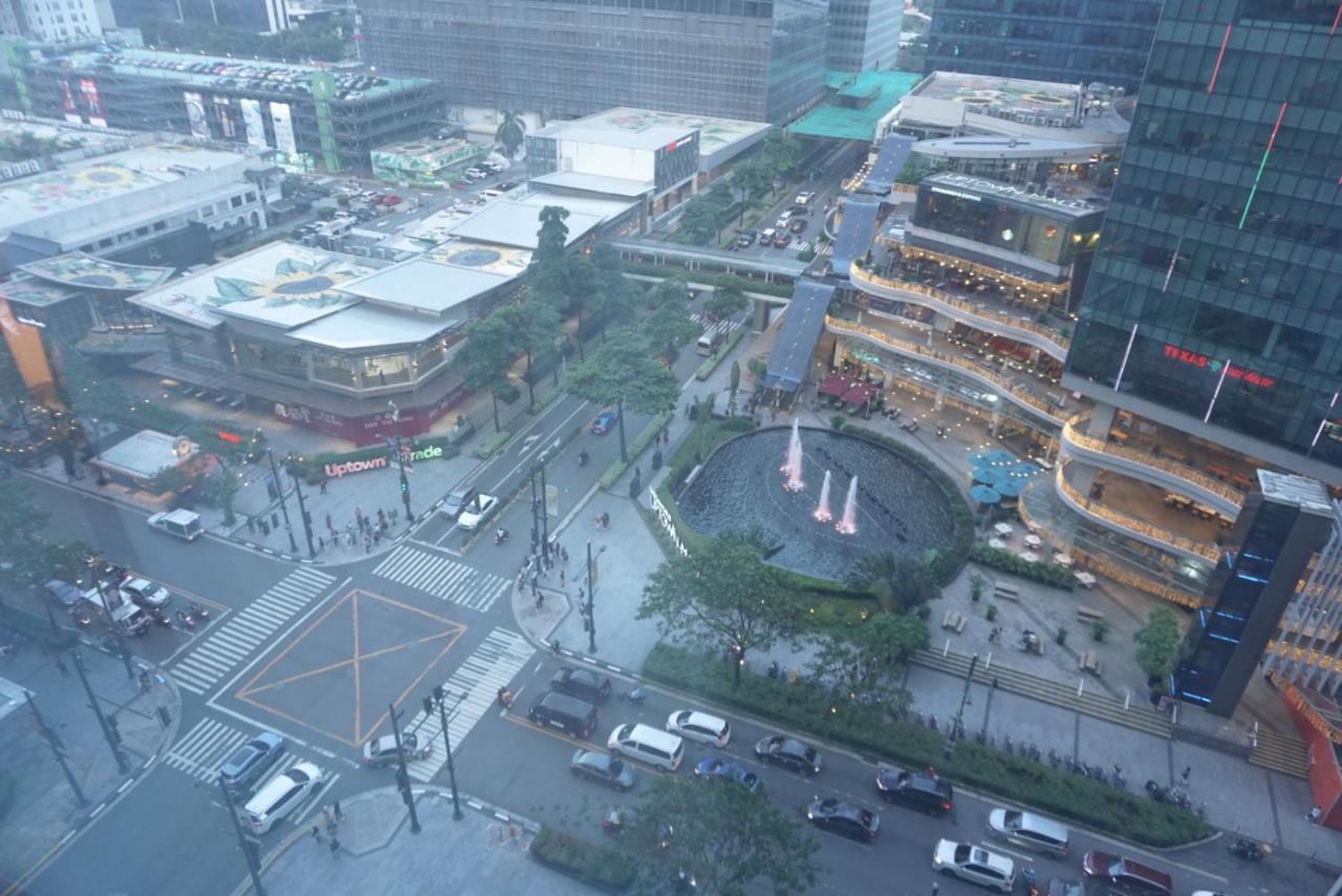 Cozy 1br In Bgc With Great View *