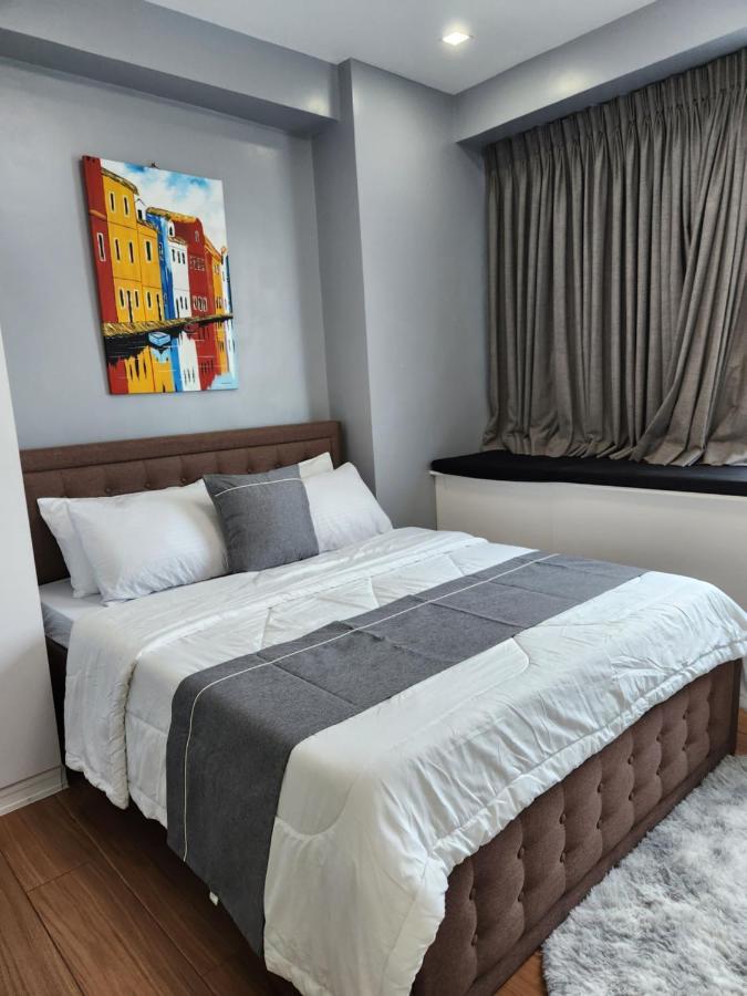 Cozy And Spacious Unit With Free Netflix Manila