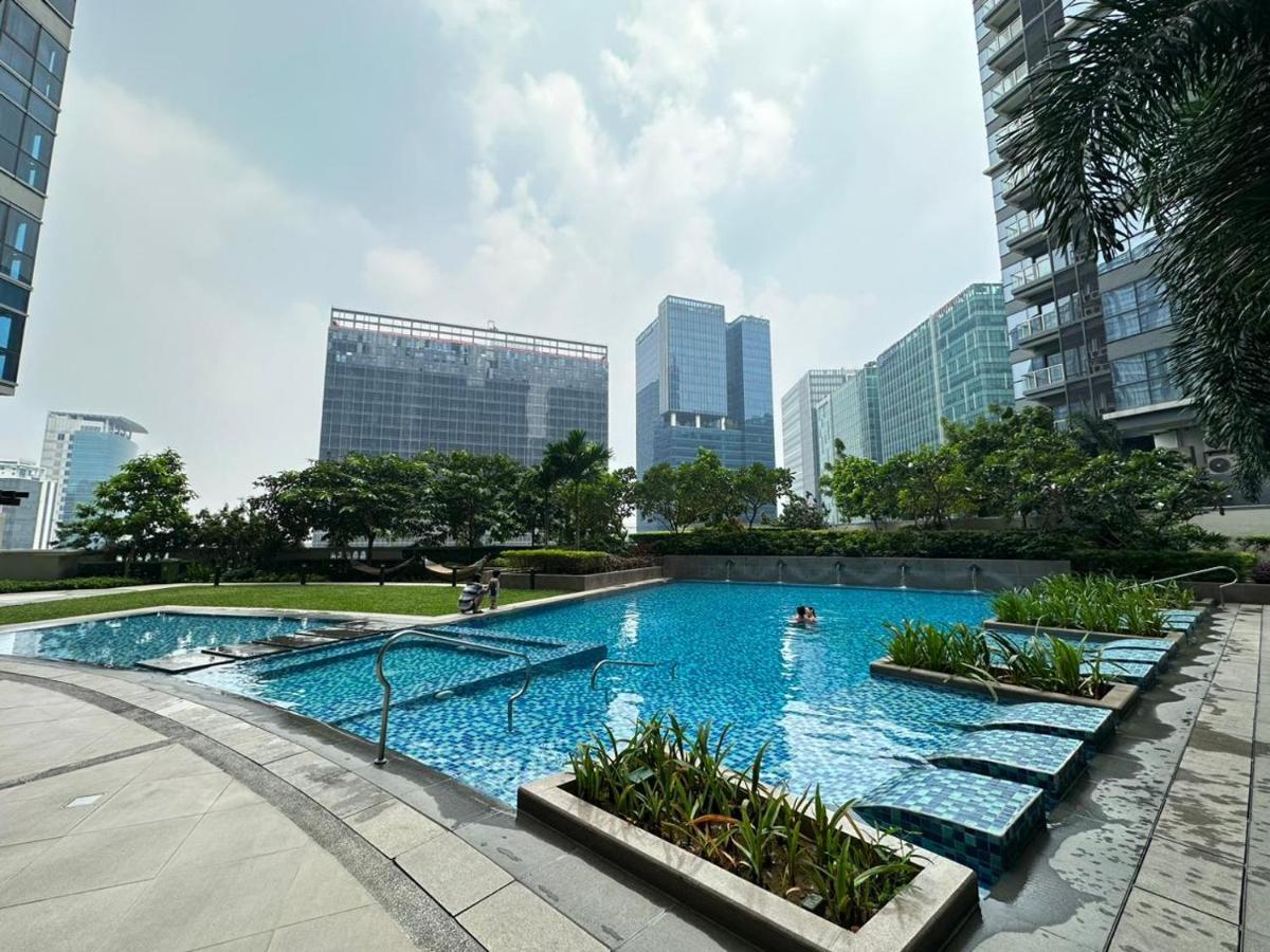 Bgc Uptown Chic & Chill Pad *