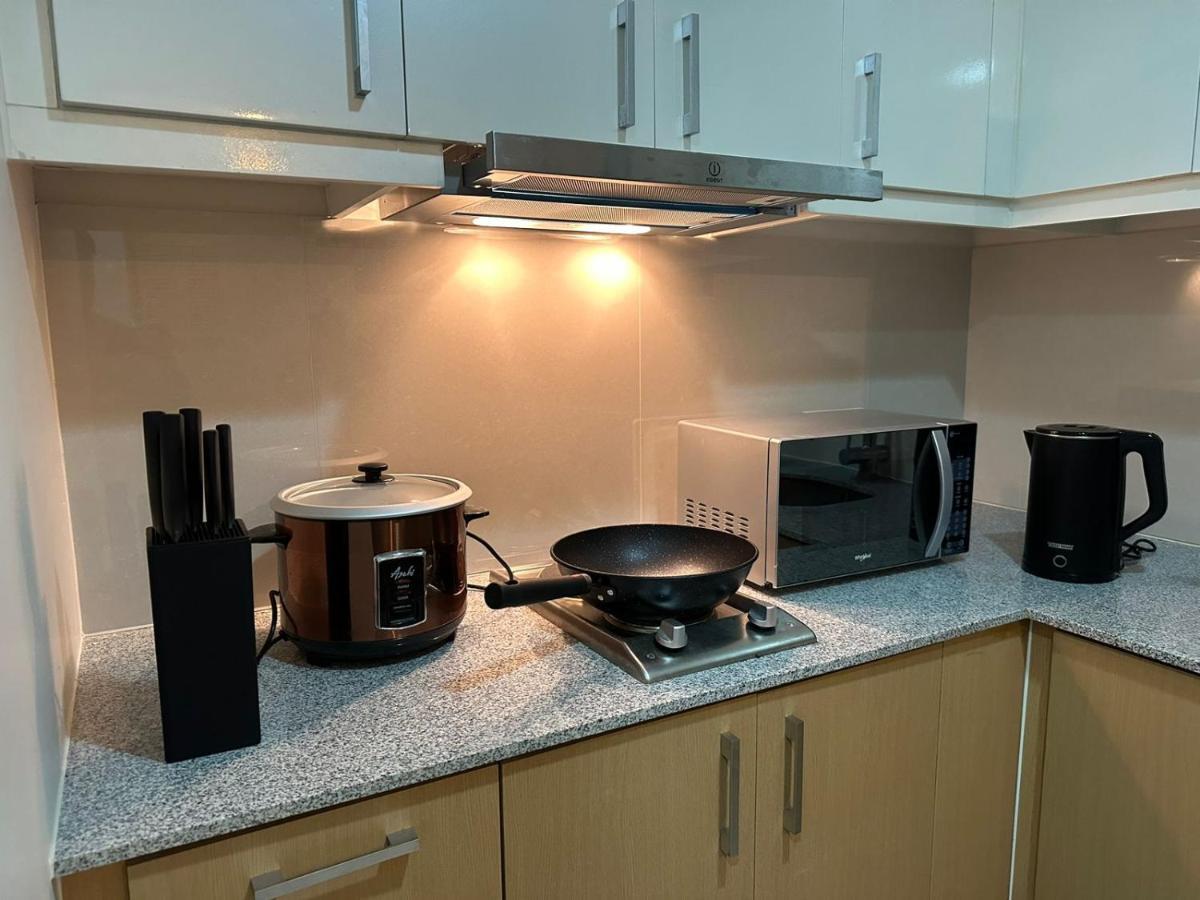 Bgc Uptown Chic & Chill Pad Apartment