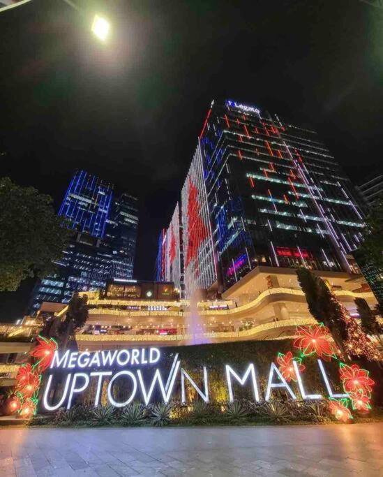 Great Value In Uptown Parksuites Bgc 1br,washer,netflix Apartment Manila