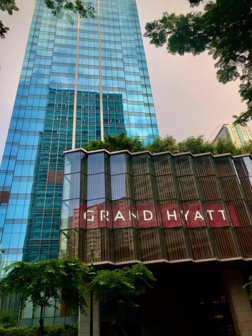 Great Value In Uptown Parksuites Bgc 1br,washer,netflix Apartment *