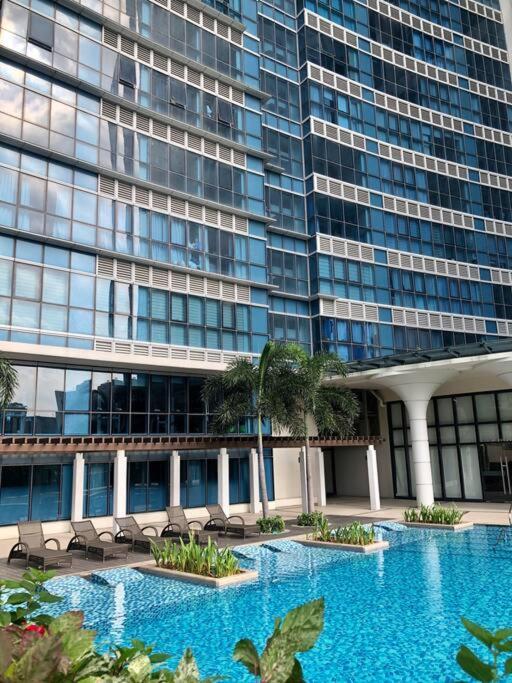 Great Value In Uptown Parksuites Bgc 1br,washer,netflix *