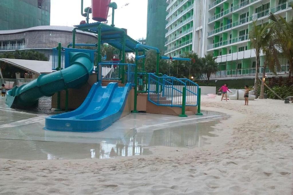 One Elegant 1bhk With View In Azure Urban And Residences * Manila