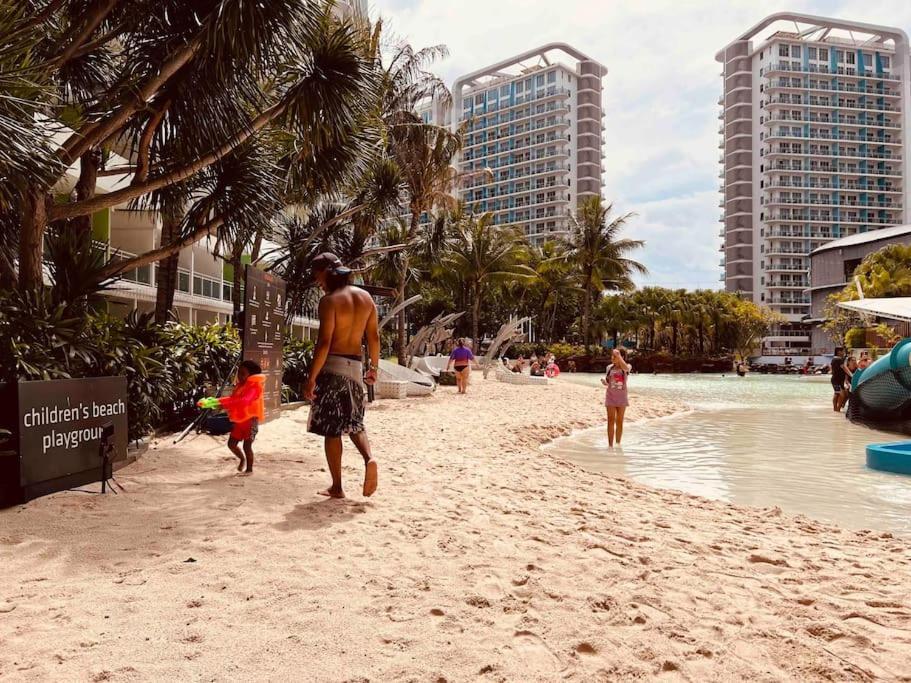 One Elegant 1bhk With View In Azure Urban And Residences * Manila