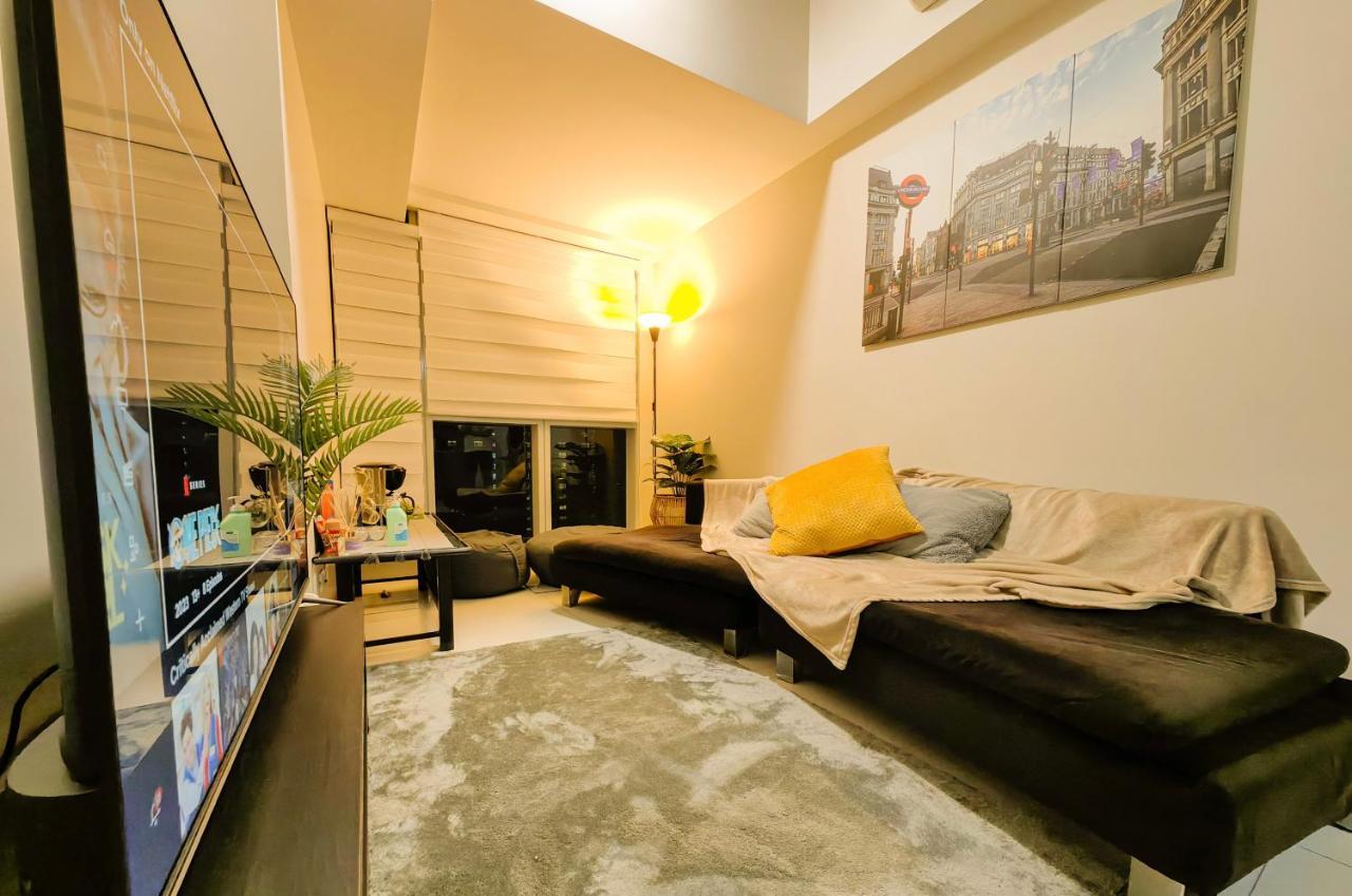Apartment Glamorous 3br In Uptown Bgc W/bathtub *