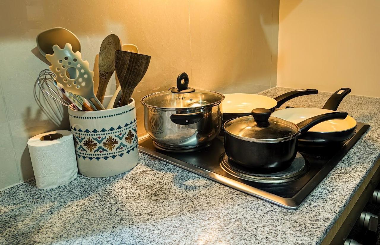 Apartment Glamorous 3br In Uptown Bgc W/bathtub *
