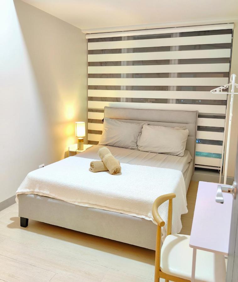 Apartment Glamorous 3br In Uptown Bgc W/bathtub Manila