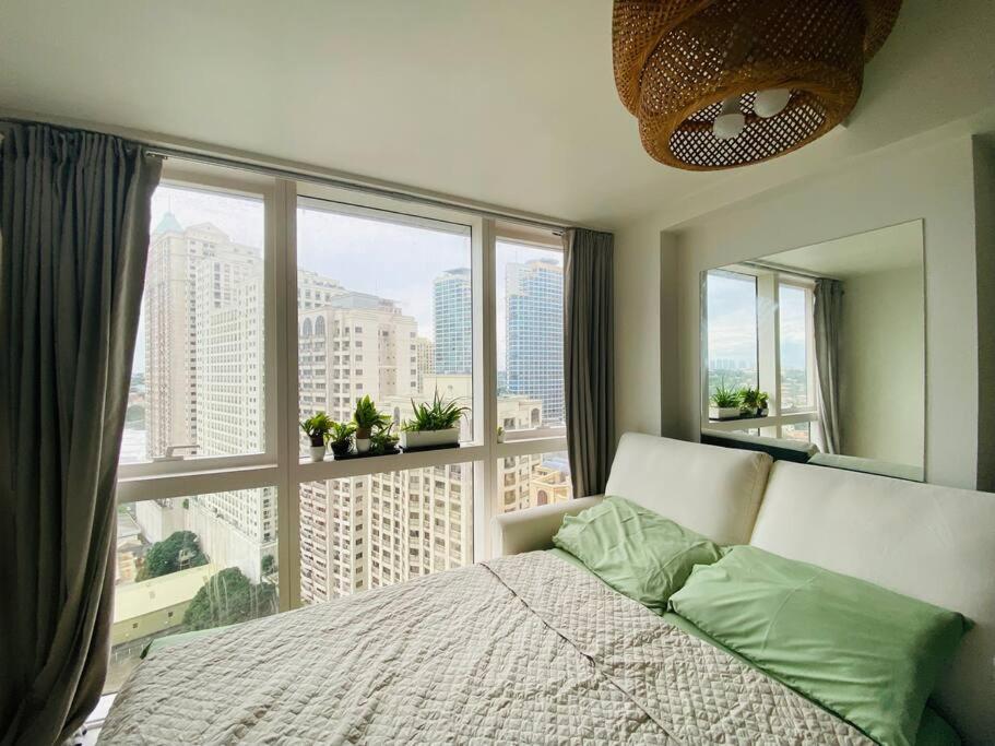 Apartment -condo- Petite Residential Manila