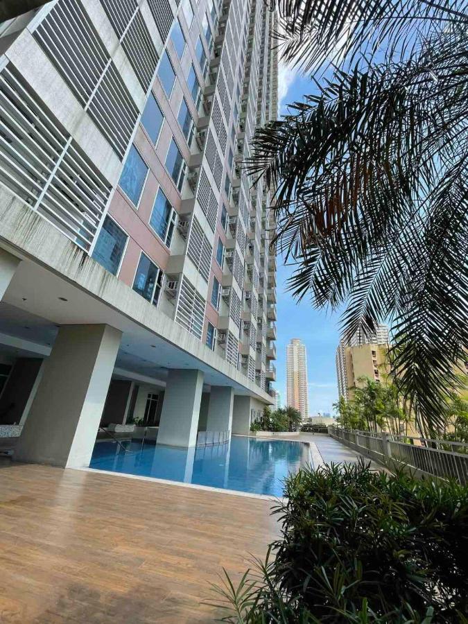 Modern Bayview In 8 Adriatico Apartment