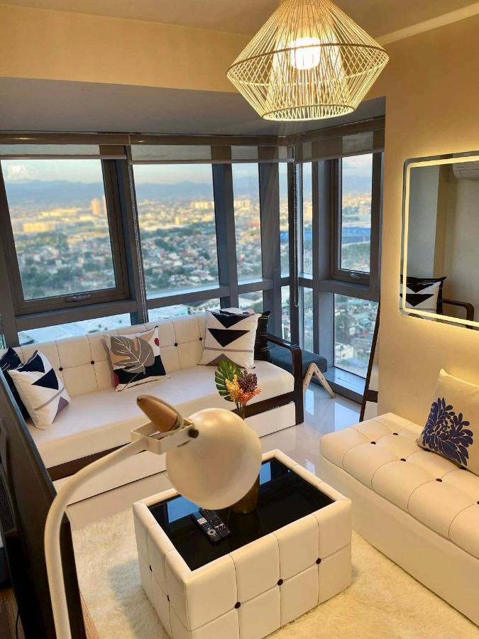 Classy 2br At Eastwood With Pool And Skyline View Apartment *