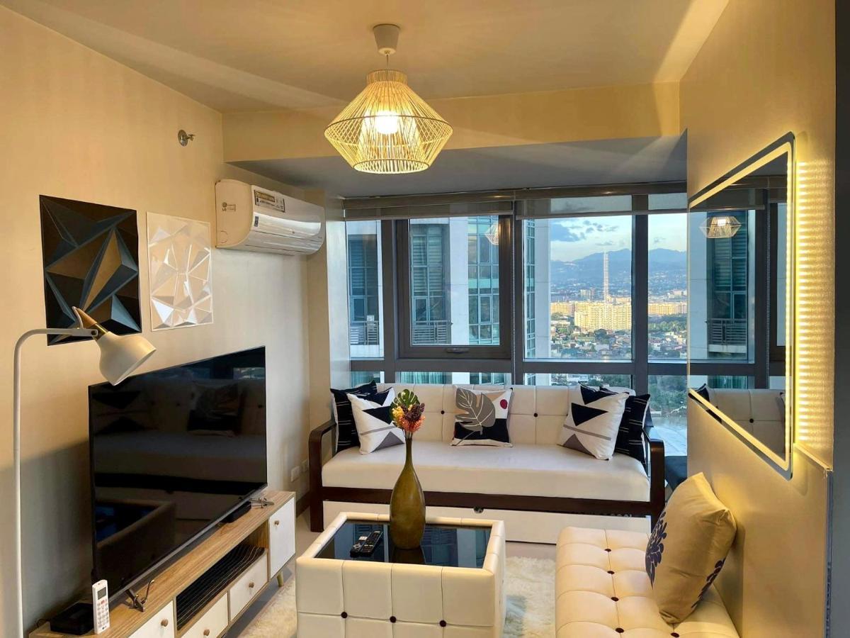 Classy 2br At Eastwood With Pool And Skyline View Apartment *
