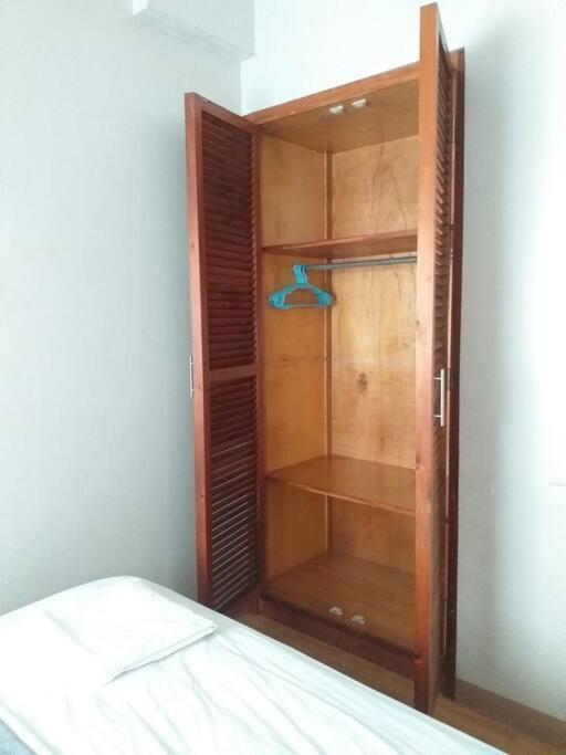 Two Bedrooms With Free Wifi, Netflix,youtube Apartment Manila