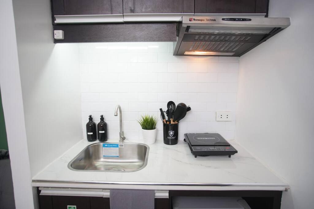Aparthotel Millenia Suites Cozy Studio Unit 3003 *