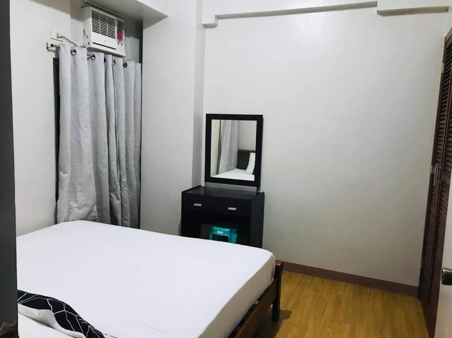 Two Bedrooms With Free Wifi, Netflix,youtube * Manila